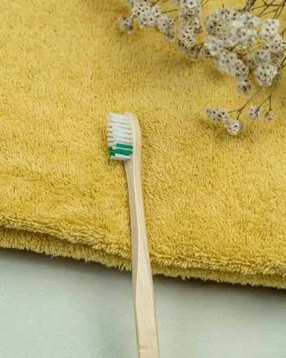 Brosse à dents en bois Apimani – Fabriquée en France